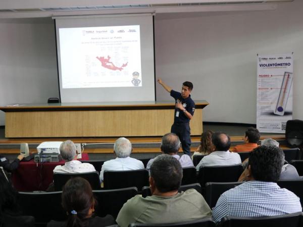 Promueve gobierno estatal seguridad en transporte público con capacitación a operadores