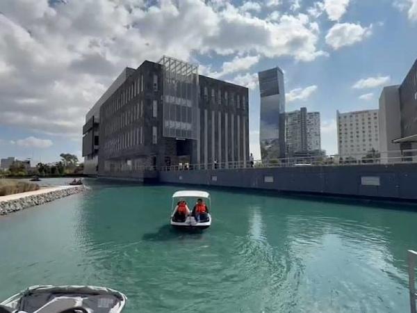 Lago del CIS en Puebla estrena paseos en lancha; promueve convivencia familiar