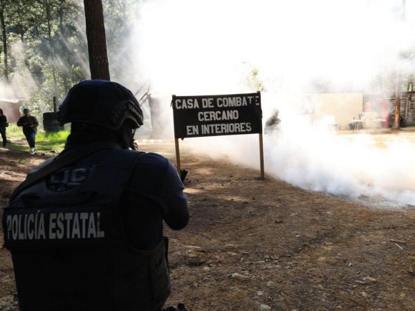 Capacita SEMAR a la Policía Estatal para fortalecer sus capacidades operativas