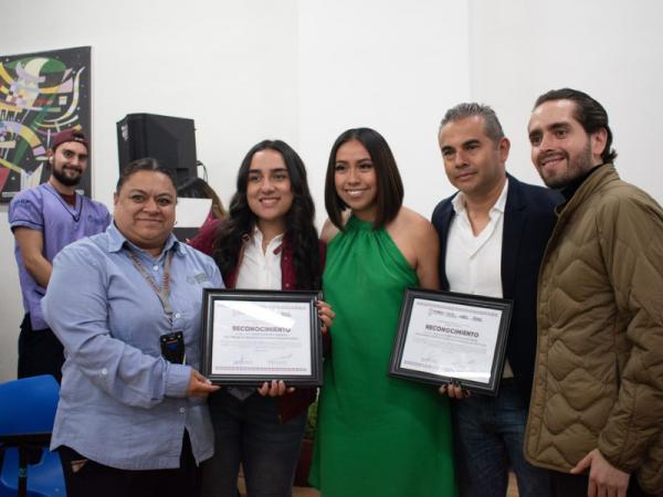 Deporte y Juventud lleva a Teziutlán plática “Ser tú mismo”