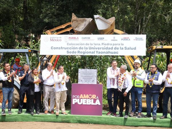 En Yaonáhuac, Armenta cumple sueño de la educación pública en salud para jóvenes indígenas