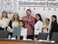 Gobierno estatal reconoce a j&oacute;venes poblanos por su excelencia deportiva y cient&iacute;fica