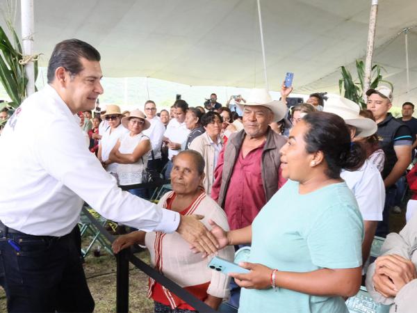Entrega Gobierno de Puebla 20 mdp para fortalecer el campo y obra comunitaria