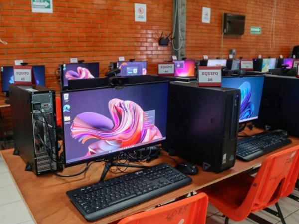 Mejora COBAEP infraestructura educativa en Xicotepec de Juárez