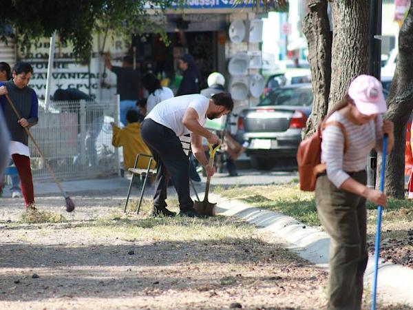 Trabajamos para dignificar espacios públicos de Puebla: Alejandro Espidio Reyes