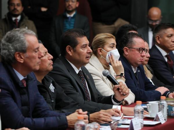 Defiende gobernador Armenta derecho de las audiencias a conocer la verdad