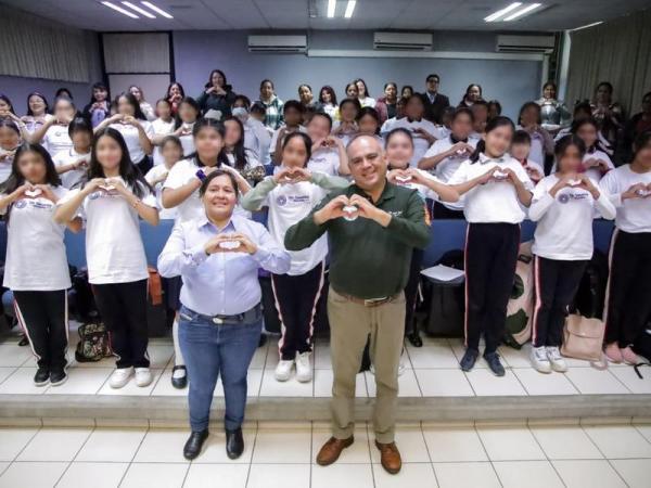Encuentro STEM 2025: UTTECAM fomenta talento femenino
