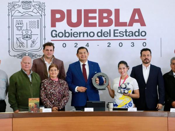 Puebla vive un gran momento en materia tecnológica: Armenta