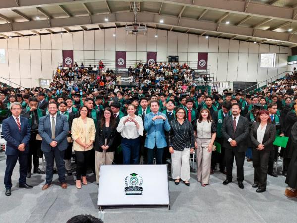 UTP celebra la graduación de más de mil estudiantes