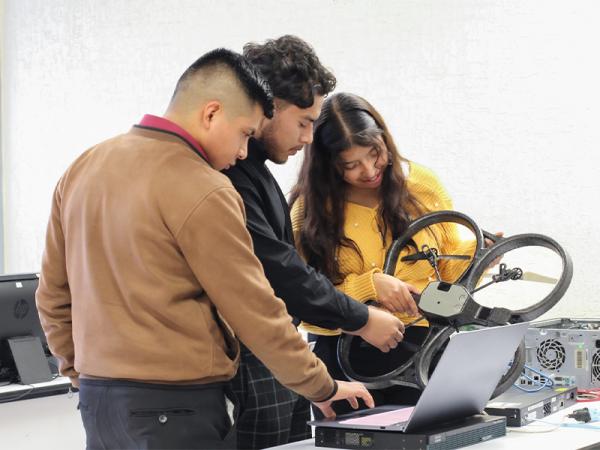 Inscripciones abiertas en UTTECAM: educación para transformar el futuro