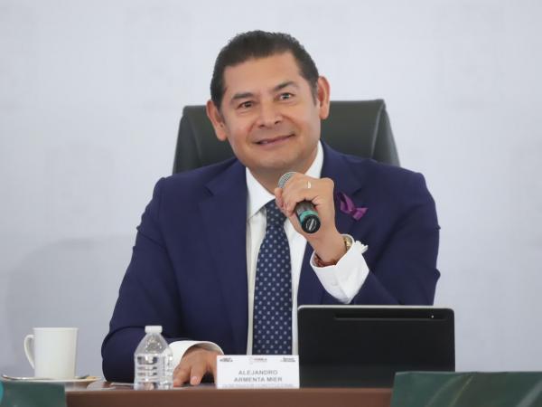 Invita el gobernador Armenta Mier a ambientalistas a sumarse al cuidado de los bosques poblanos