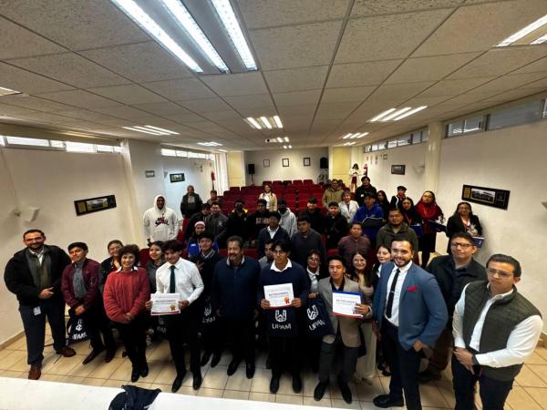 Realiza UPAM primer Concurso de Oratoria universitaria