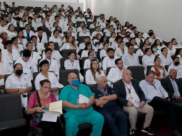 ISSSTEP convoca a donar frascos para recolección de leche humana