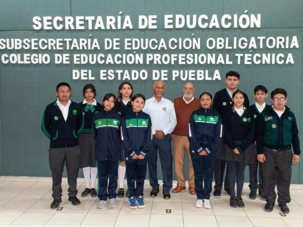 Obtienen estudiantes de Conalep Puebla II certificado Plata en “Escuela Emprendedora 2025”