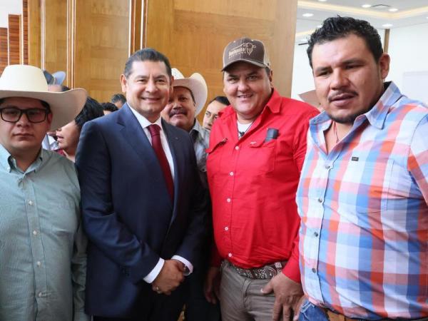 Impulso a sector primario sin burocratismo: Alejandro Armenta