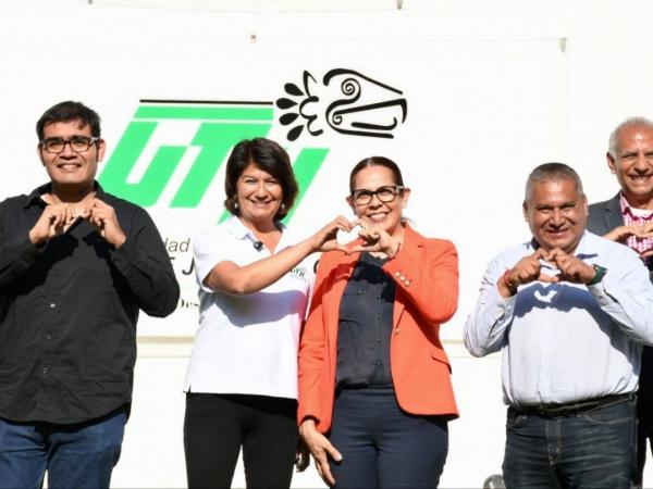 Reconoce subsecretaria de Educación Superior compromiso social y respuesta educativa de UTH