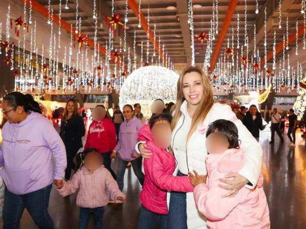 Menores de casas de asistencia SEDIF conviven con alegría en Festival Navideño #PorAmorAPuebla