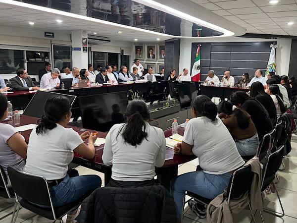 Diálogo abierto para establecer acuerdos en el marco de la legalidad y el respeto