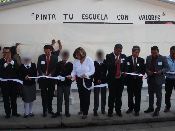 Impulsan valores en espacios educativos con obras de “Pinta tu Escuela”.