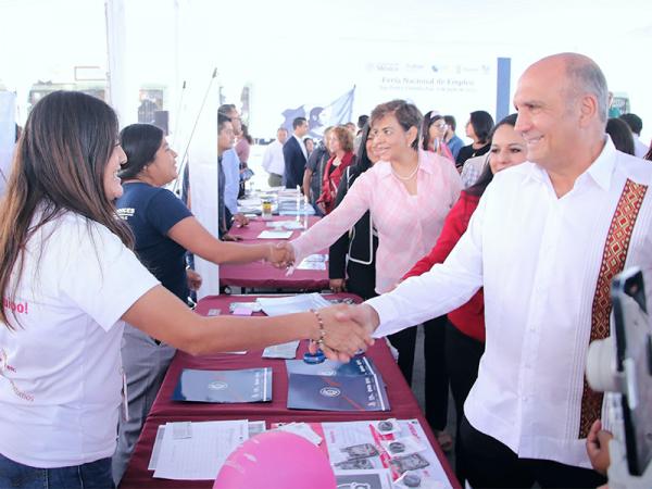 Gobierno estatal lleva vacantes y capacitación para el empleo a San Pedro Cholula