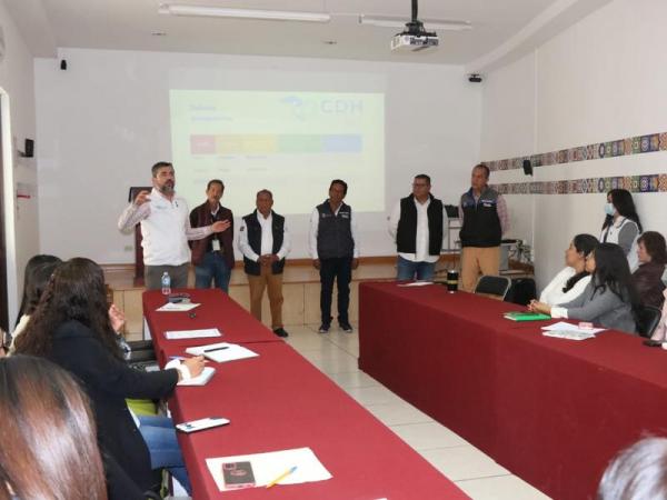 Imparten capacitación sobre diversidad sexual e inclusión en espacios laborales