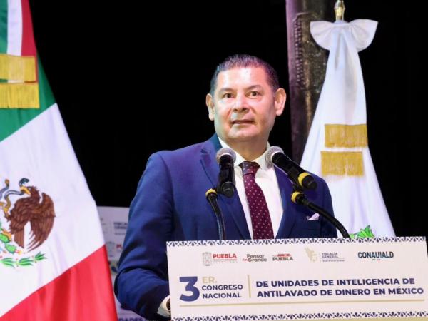 Política de combate a la corrupción fortalece el manejo sano de recursos: Armenta