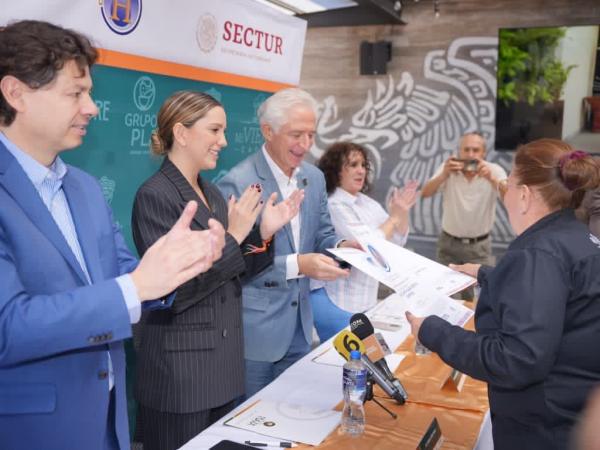 Entrega Gobierno del Estado 16 Distintivos H