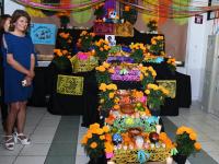 Estudiantes UTH fortalecen la tradici&oacute;n del D&iacute;a de Muertos con ofrendas ancestrales