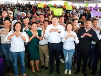 Seguridad para familias, con insumos para el campo y obra comunitaria en Tecamachalco
