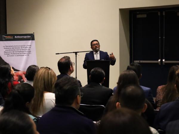 Seguridad en el servicio público: Gobierno de Puebla capacita a personal administrativo
