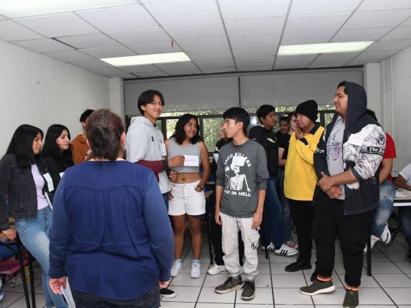 UTH fortalece prevención de adicciones y enfermedades de transmisión sexual con talleres