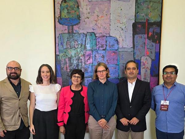 Gobierno de Puebla sostiene encuentro con Charlotte Guth artifice de la red ciclista de Paris