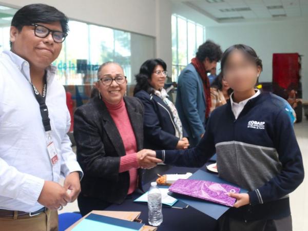 Premian a estudiantes del COBAEP en 6ª Olimpiada Estatal de Filosofía