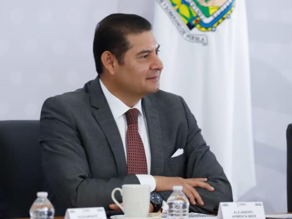 Gobierno de Puebla trabaja en macro proyectos prioritarios con presidenta Sheinbaum