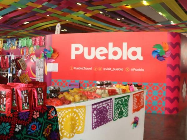 Gran afluencia recibe el pabellón turístico de la Feria de Puebla
