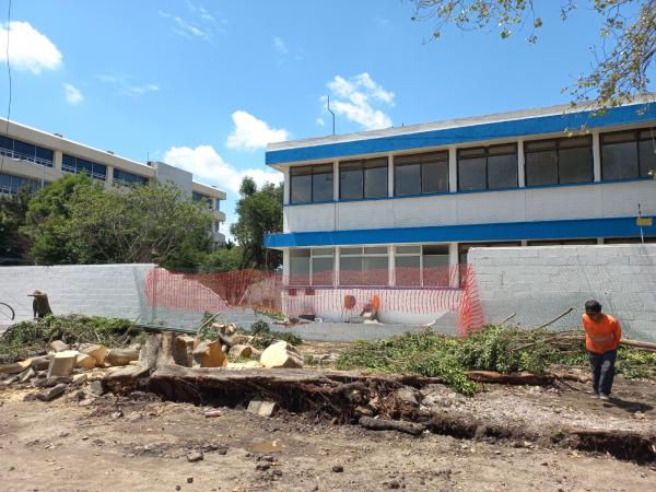 Atiende CAPCEE la reconstrucción de escuela en Puebla Capital por temporada de lluvia