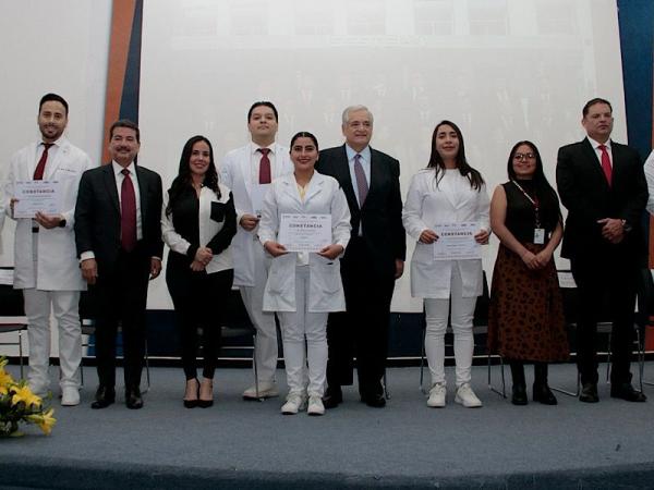 ISSSTEP impulsa la formación de especialistas médicos con sentido humanista