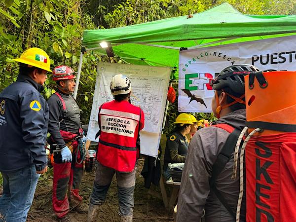 Tras cuatro días de labores, gobierno estatal localiza tres cuerpos extraviados en Chichicazapa