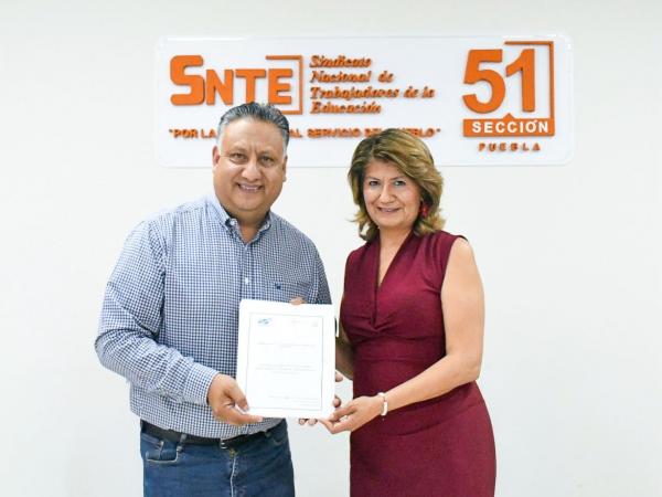 UTH y SNTE 51 firman convenio en beneficio de estudiantes y agremiados