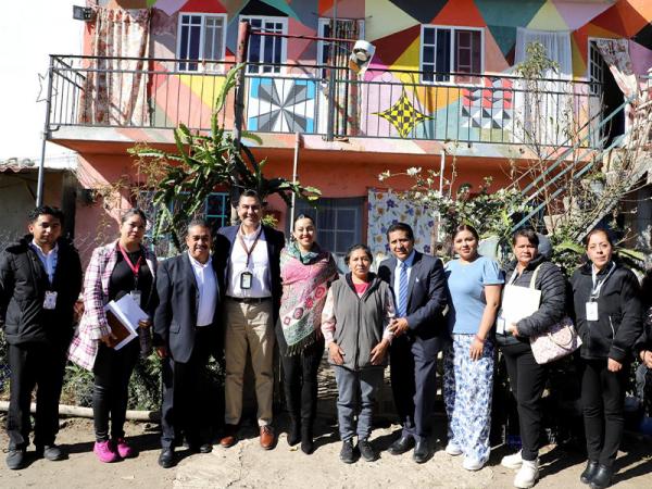 Brinda SEDIF acompañamiento a familia del menor violentado en Santa Rita Tlahuapan