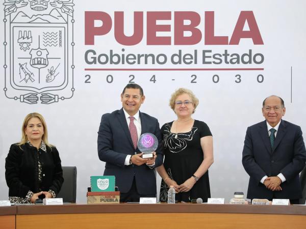 Por manejo transparente de recursos públicos, Gobierno de Puebla obtiene reconocimiento nacional
