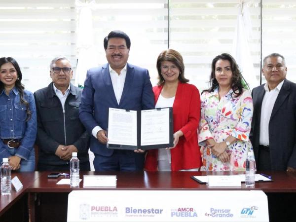Secretaría de Bienestar y Universidad Tecnológica de Huejotzingo firman convenio de colaboración