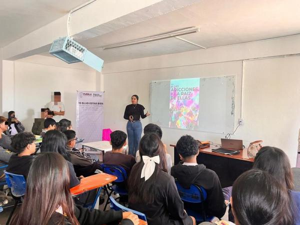 Deporte y Juventud fomenta pláticas contra las adicciones