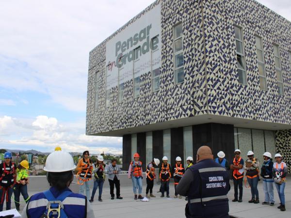 Gobierno de Puebla apuesta por certificación de competencias en energía solar