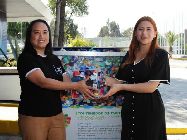 Convenciones y Parques entrega 150 mil tapitas a AMANC Puebla