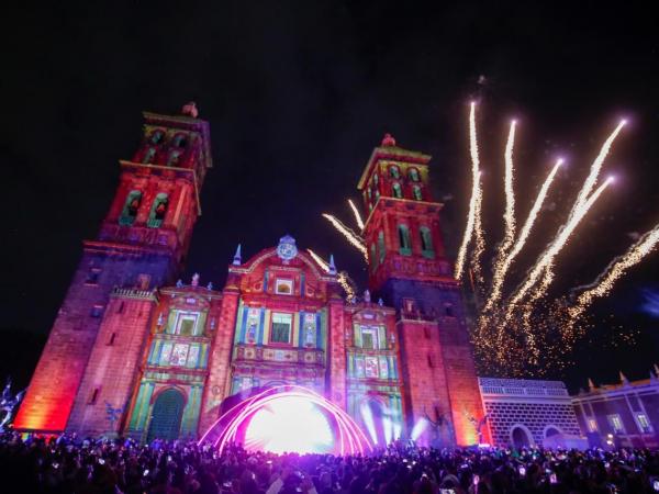 Puebla impulsa innovación cultural con festival Glow México 2026
