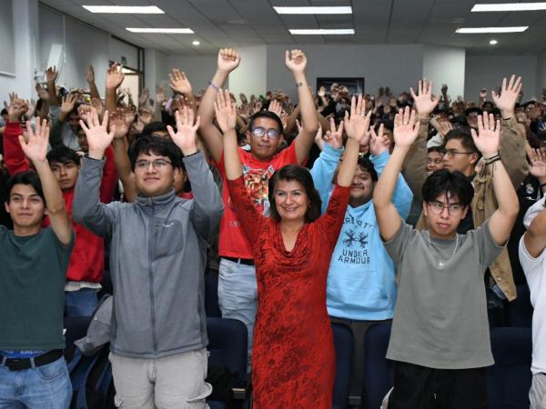 Fortalece UTH salud emocional de estudiantes, a través de risoterapia