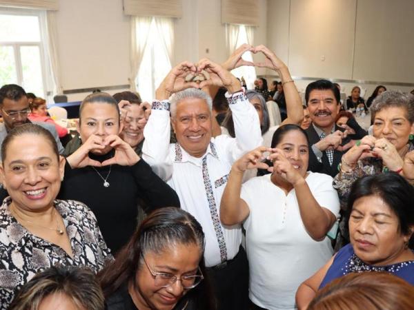 Puebla reconoce a quienes forman los cimientos del futuro