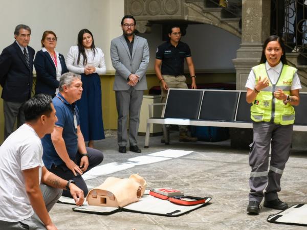 Salud capacita a personal de El Portalillo ante emergencias cardíacas