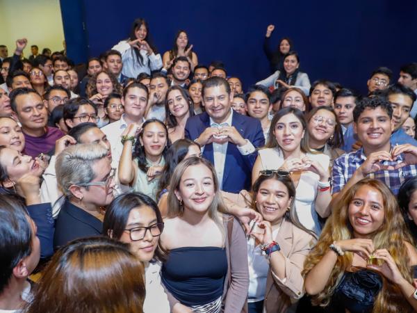Jóvenes, motor de la transformación de Puebla: Gobierno del Estado